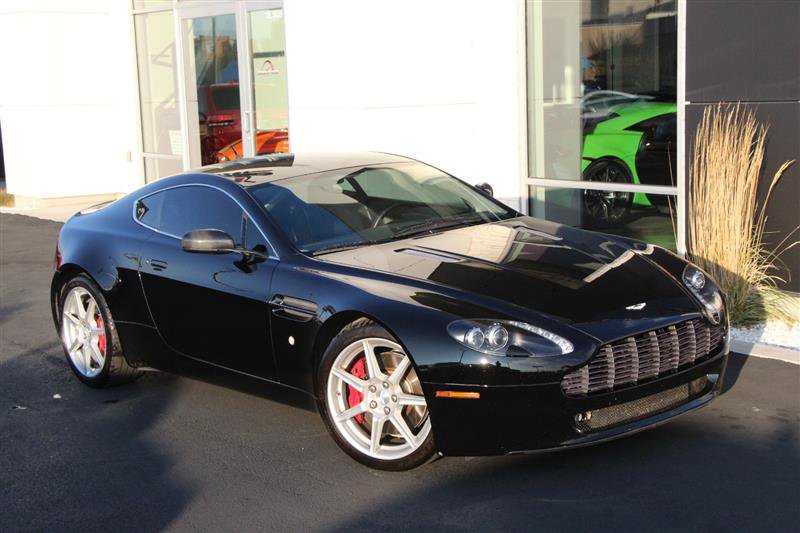 Used 2006 Aston Martin V8 Vantage Coupe image 2