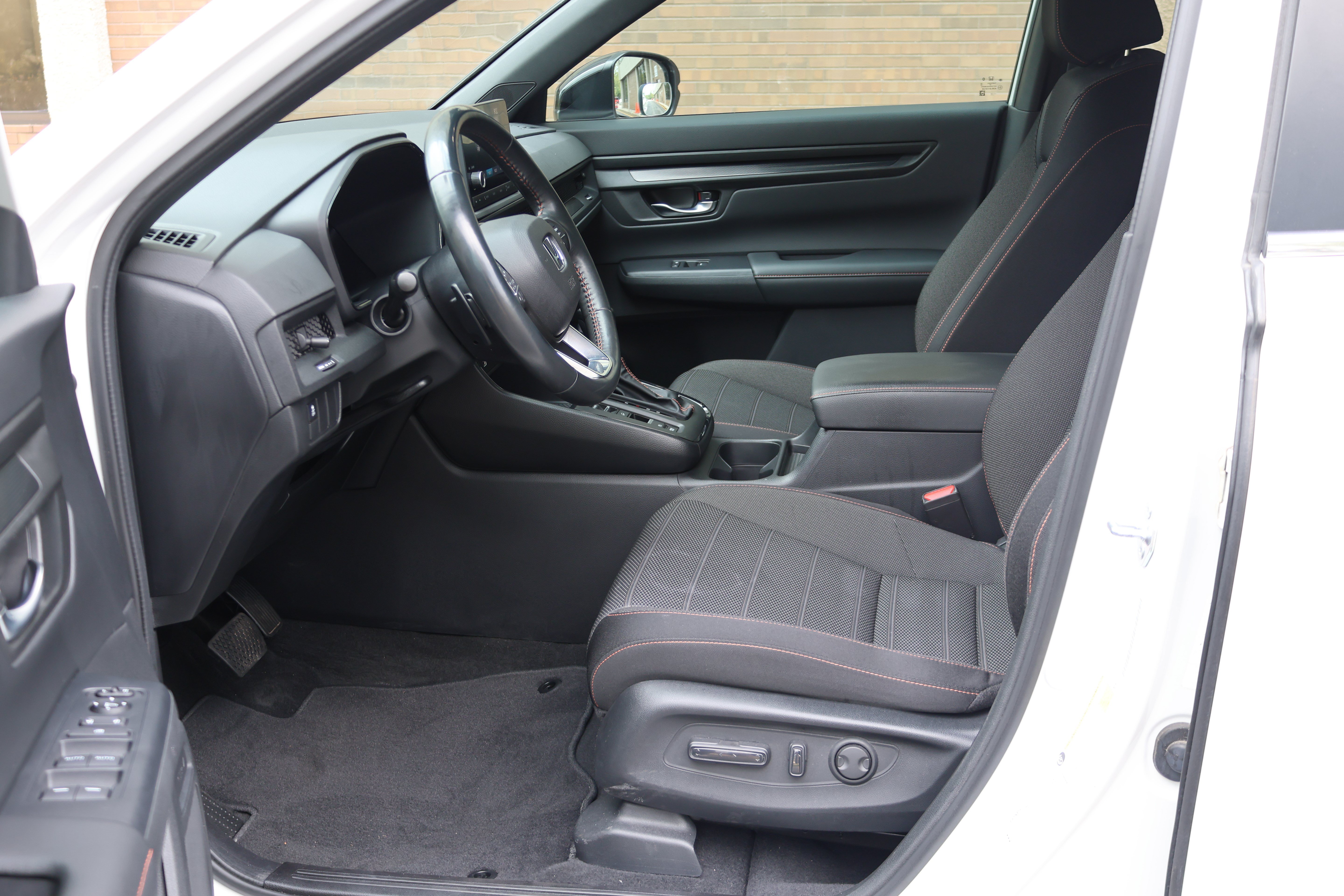 Used 2023 Honda CR-V Sport image 23
