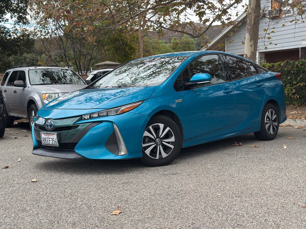 Used 2019 Toyota Prius Prime Plus w/ Carpet Mat Package FWD image 1