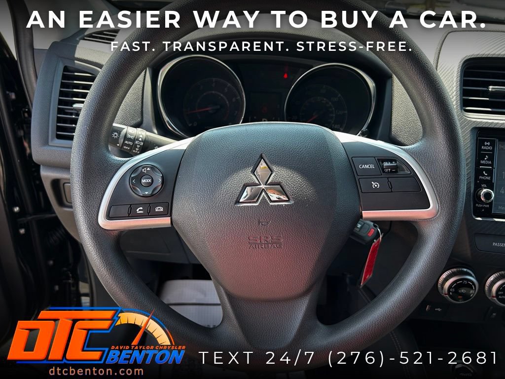 Used 2025 Mitsubishi Outlander Sport SE AWD/4WD image 17