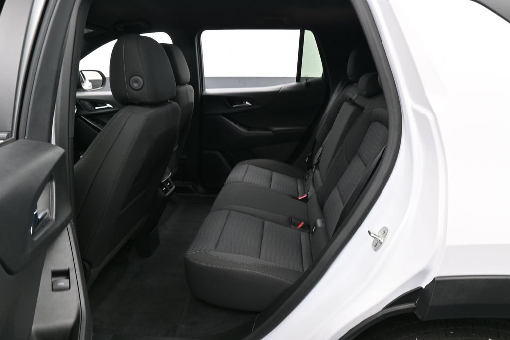 Used 2026 Chevrolet Equinox LT FWD image 29