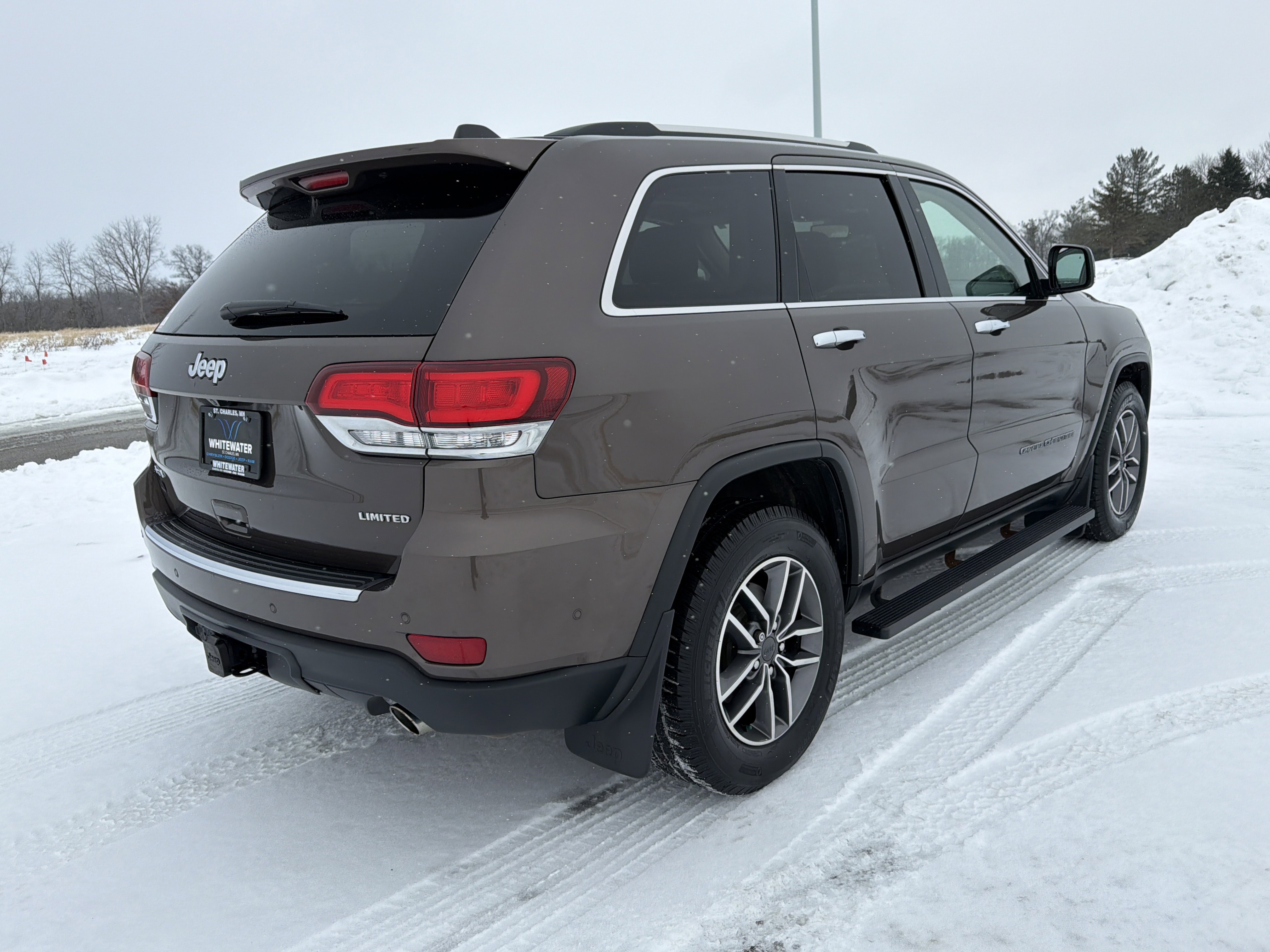 Used 2020 Jeep Grand Cherokee Limited w/ Luxury Group II image 28