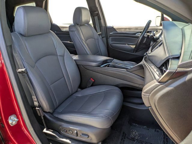Used 2024 Buick Enclave Premium AWD/4WD image 28