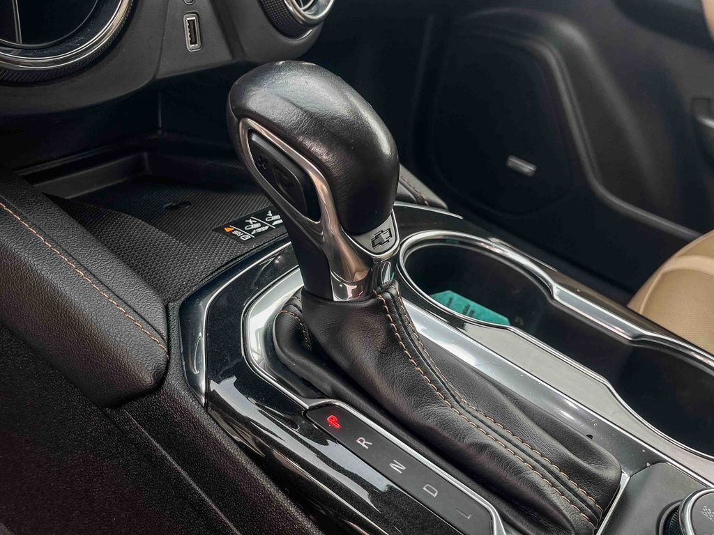 Used 2019 Chevrolet Blazer Premier w/ Sun and Wheels Package image 40