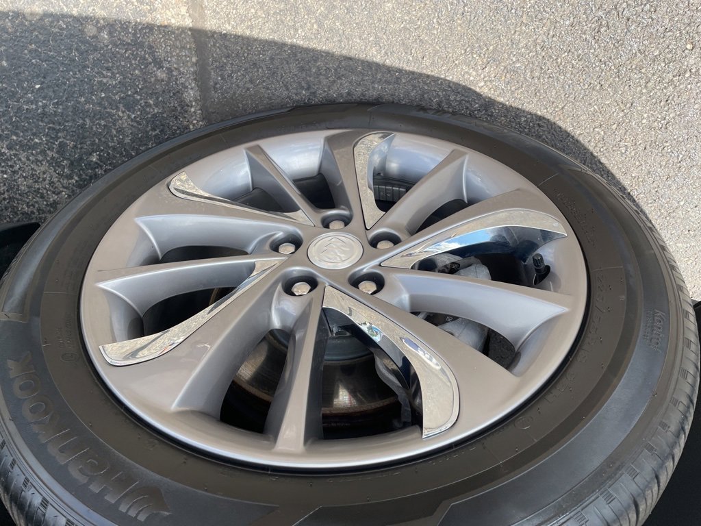 Certified 2023 Buick Encore GX Essence w/ Experience Buick Package image 6