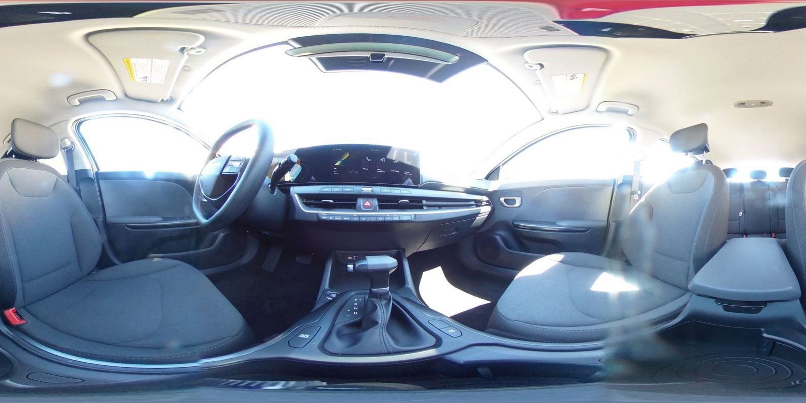 Used 2025 Kia K4 LXS image 41