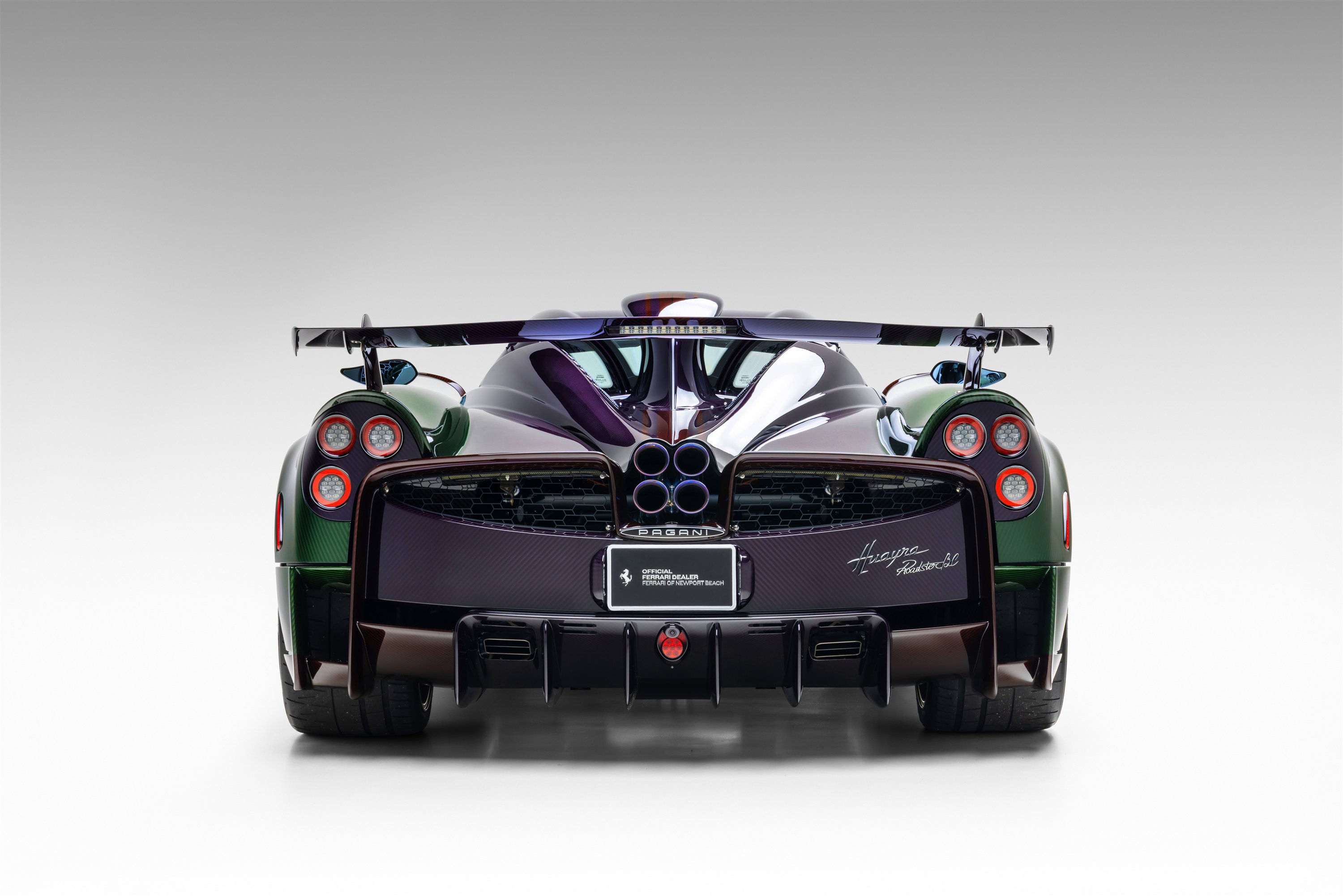 Used 2020 Pagani Huayra image 12