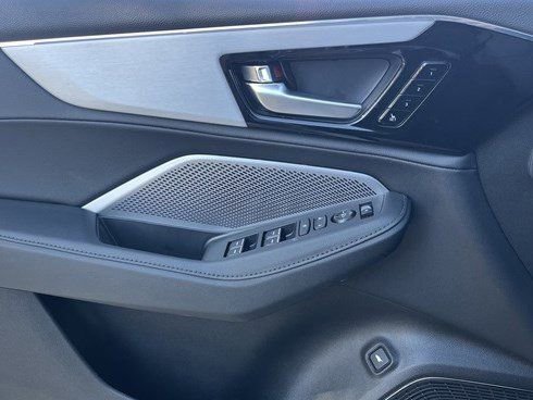 Used 2026 Acura MDX FWD image 26