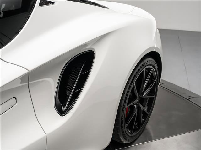 New 2025 Lotus Emira image 12