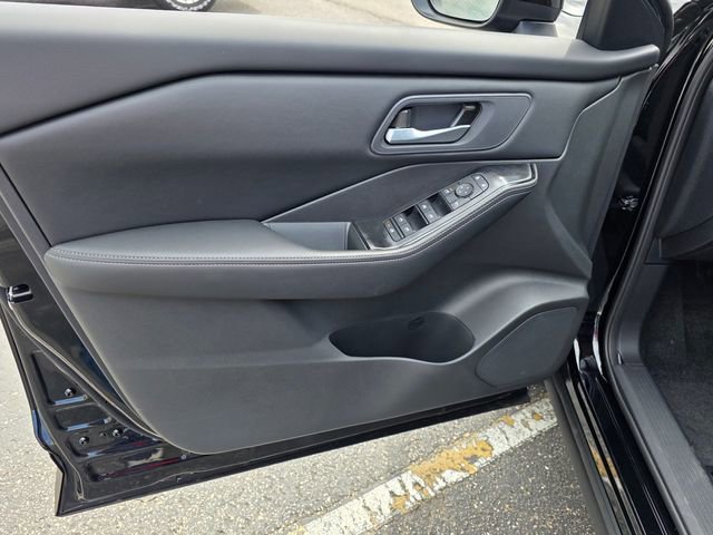 New 2026 Nissan Rogue SV w/ Cold Weather Package AWD/4WD image 10