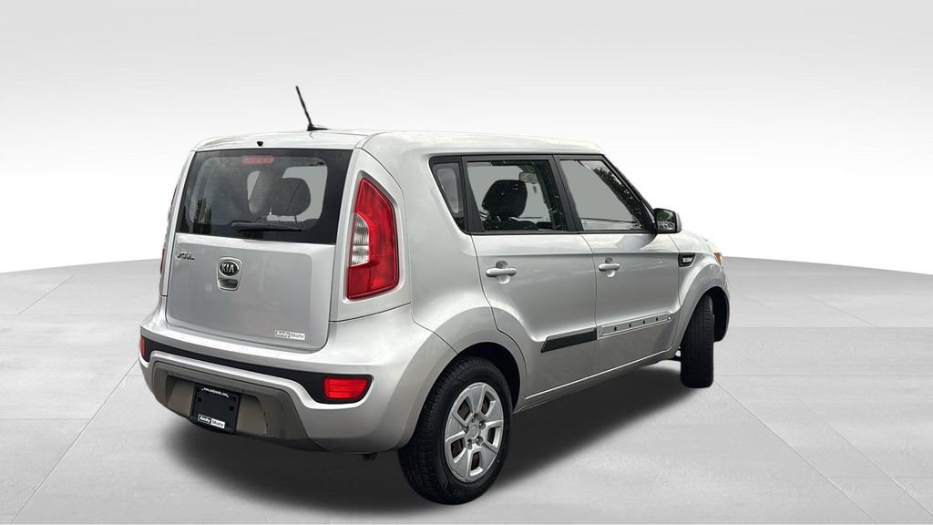 Used 2013 Kia Soul FWD image 7