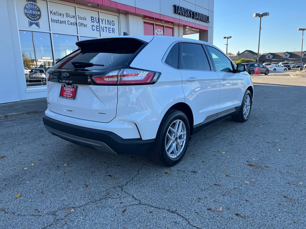 Used 2024 Ford Edge SEL image 6