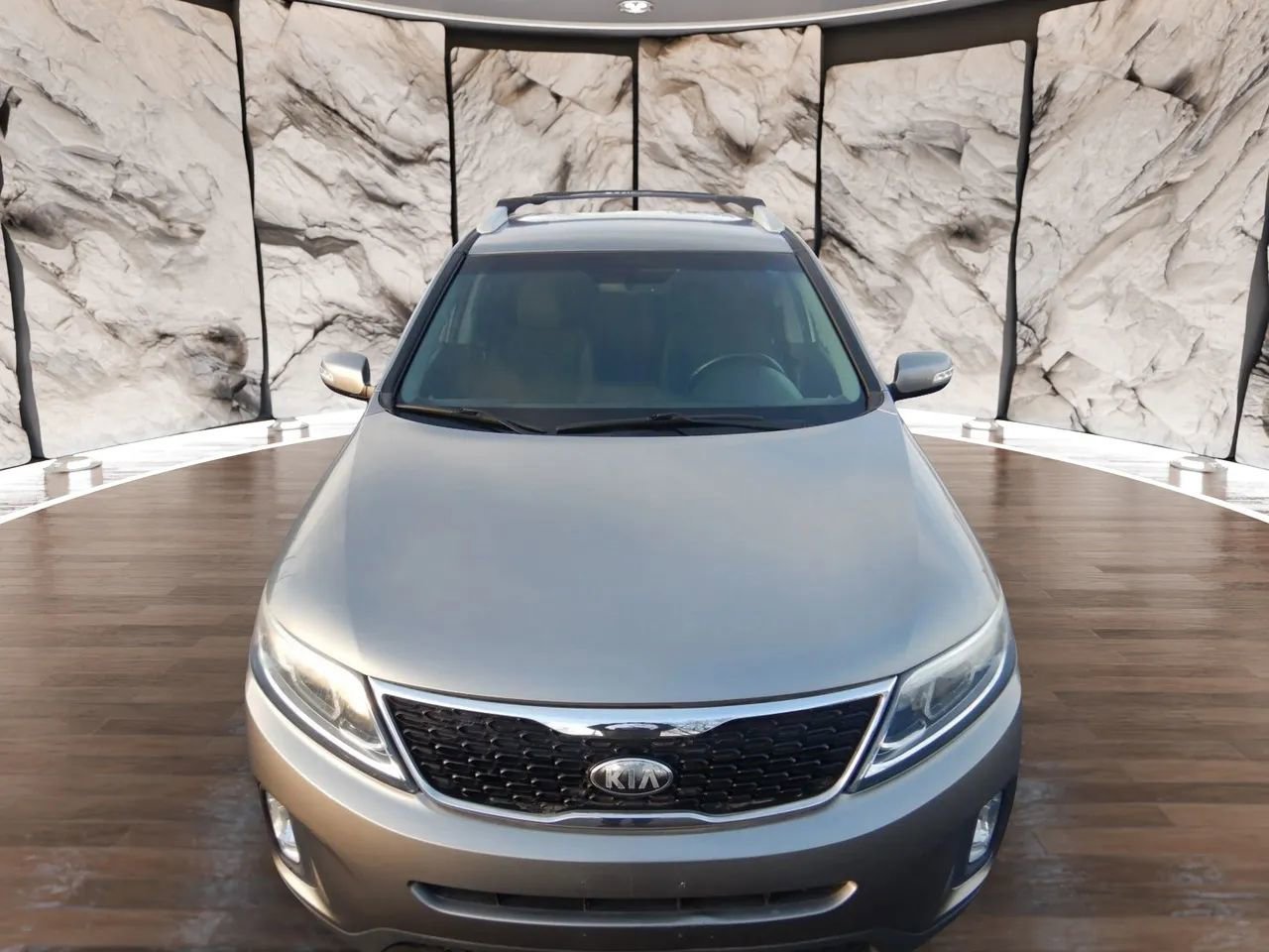 Used 2014 Kia Sorento LX image 3