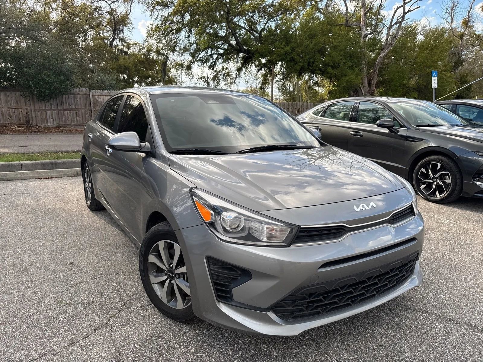Used 2022 Kia Rio S w/ Technology Package FWD image 4