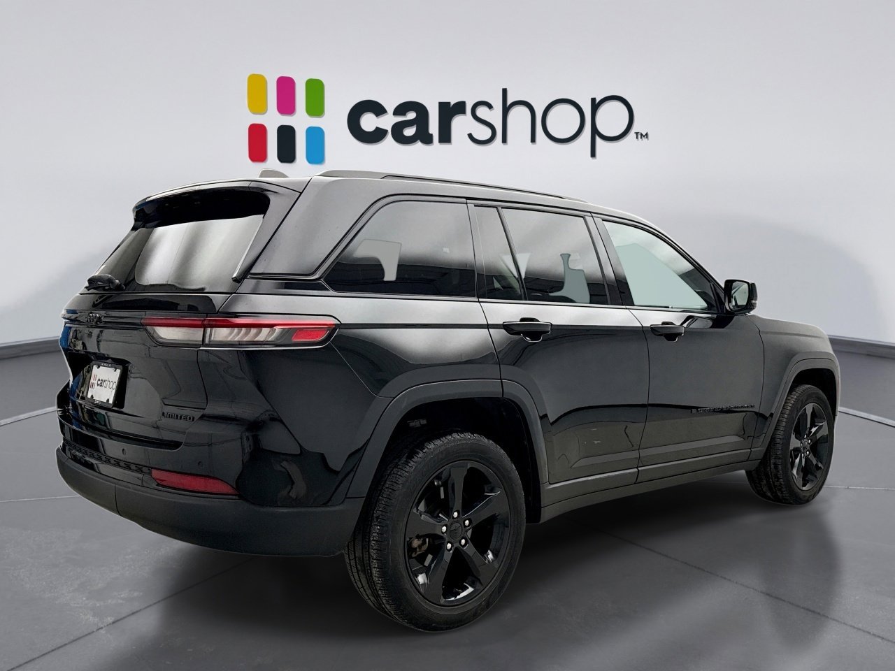 Used 2023 Jeep Grand Cherokee Limited w/ Black Appearance Package image 5