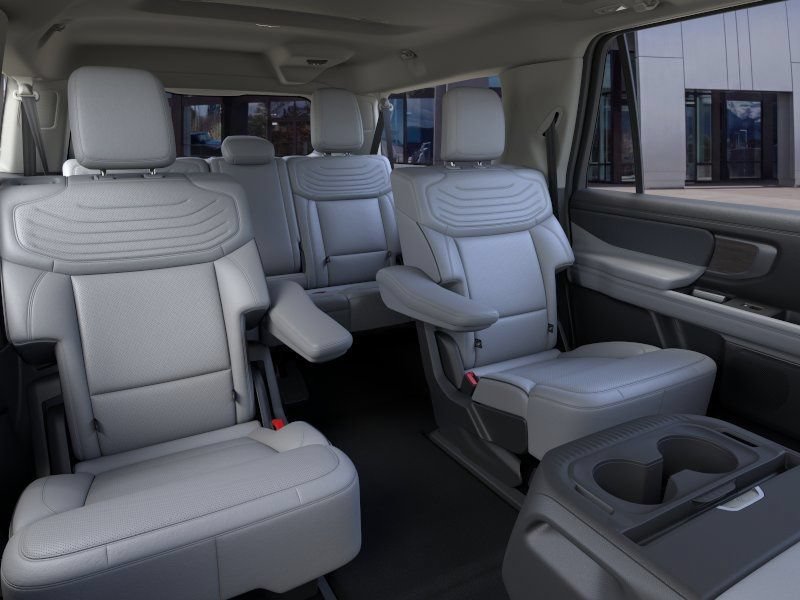 New 2025 Ford Expedition Max Platinum w/ Platinum Ultimate Package AWD/4WD image 13