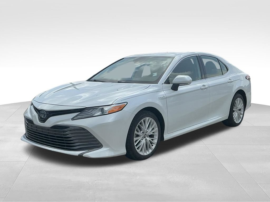 Used 2020 Toyota Camry XLE