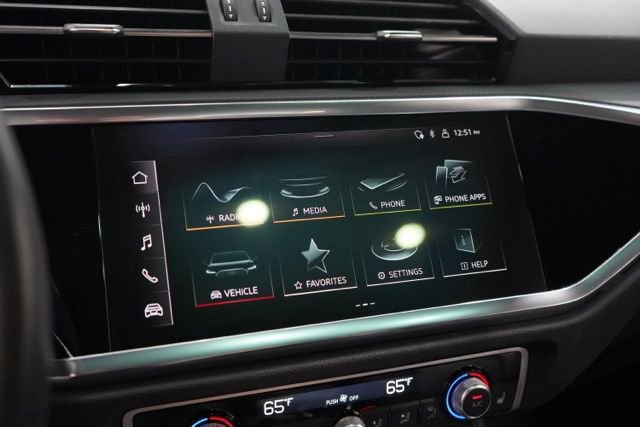 Used 2023 Audi Q3 2.0T Premium image 25