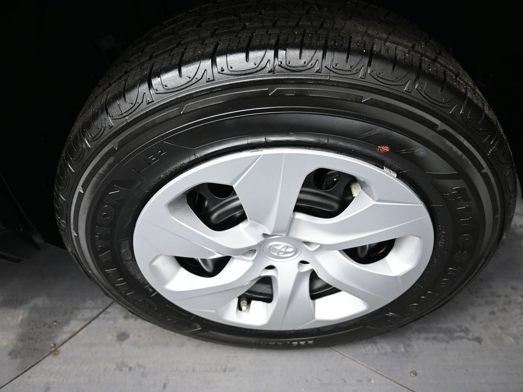 Certified 2025 Toyota RAV4 LE image 15