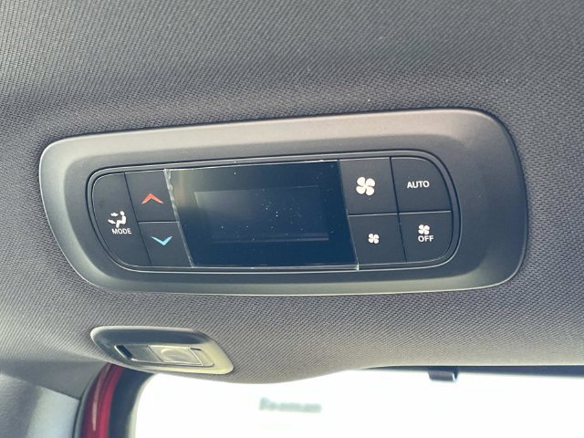 New 2027 Chrysler Pacifica Limited FWD image 15