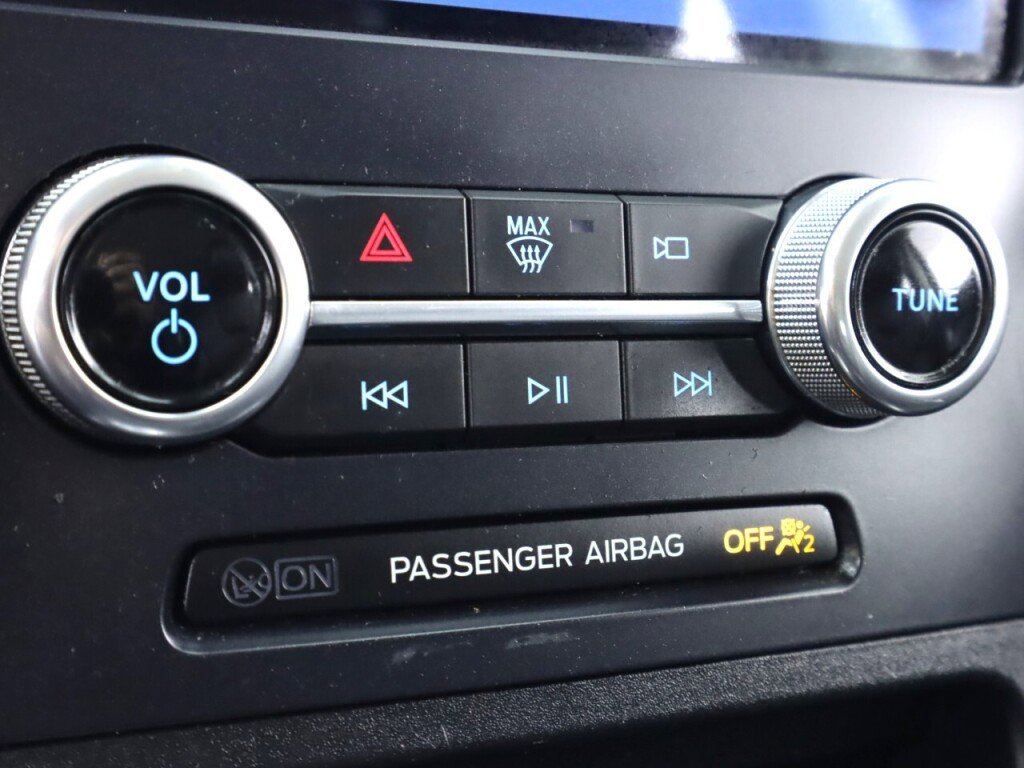 Used 2022 Ford Edge Titanium image 19