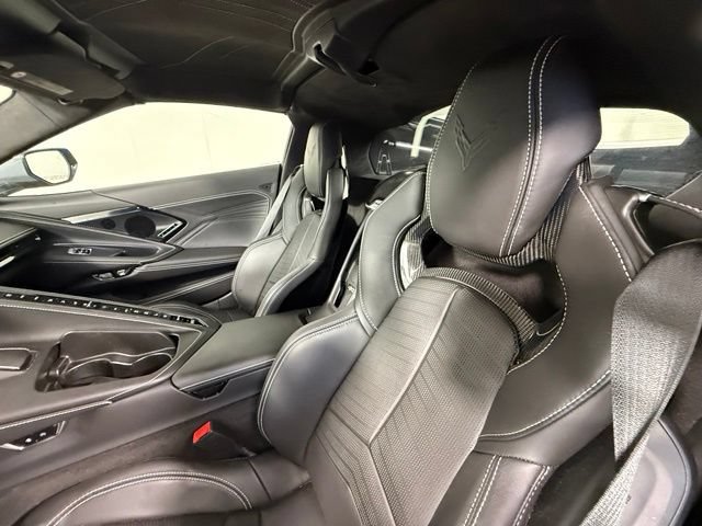 Used 2025 Chevrolet Corvette E-Ray w/ Stealth Interior Trim Package AWD/4WD image 6