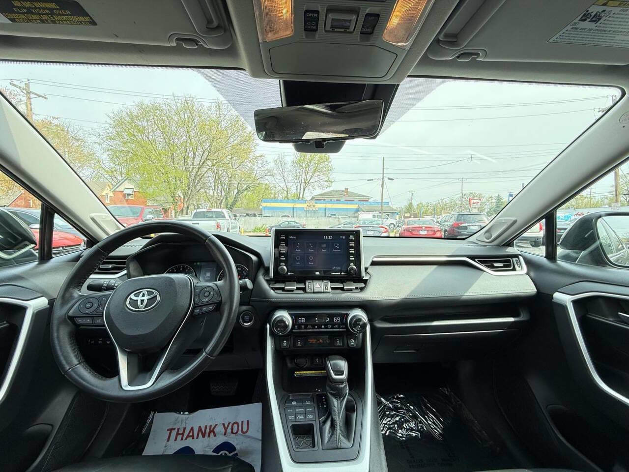Used 2021 Toyota RAV4 XLE Premium image 13