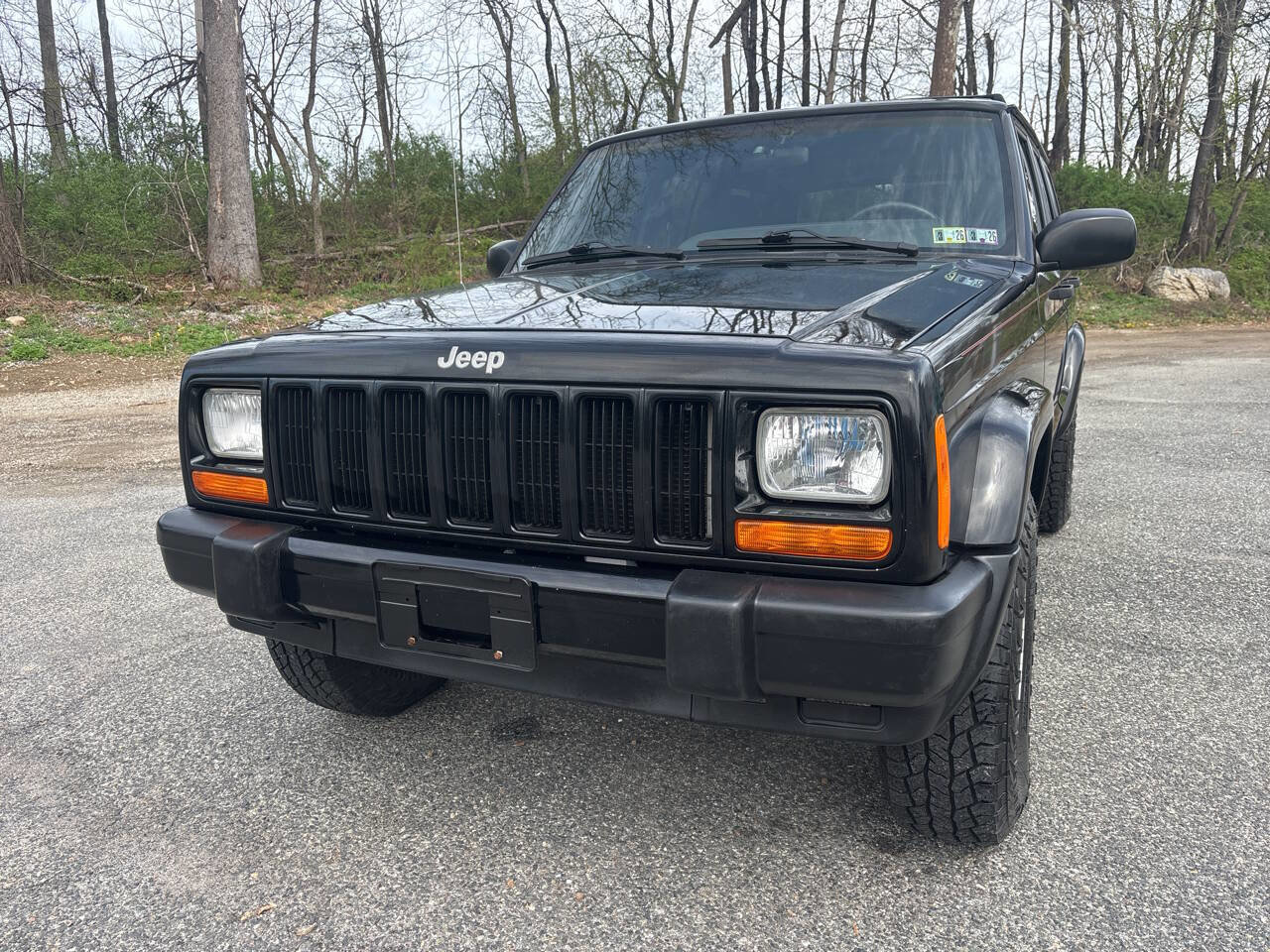 Used 2000 Jeep Cherokee Sport image 4