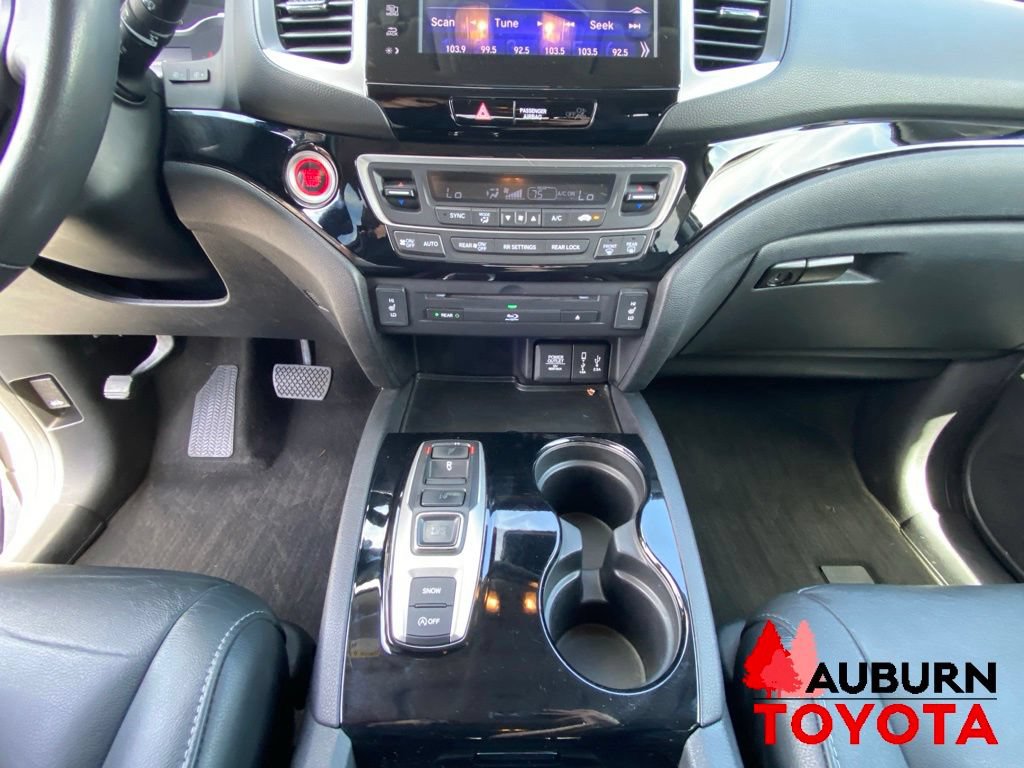Used 2018 Honda Pilot Touring image 45