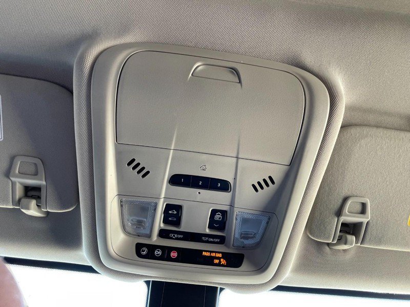 Used 2020 GMC Terrain Denali w/ Denali Premium Package FWD image 59