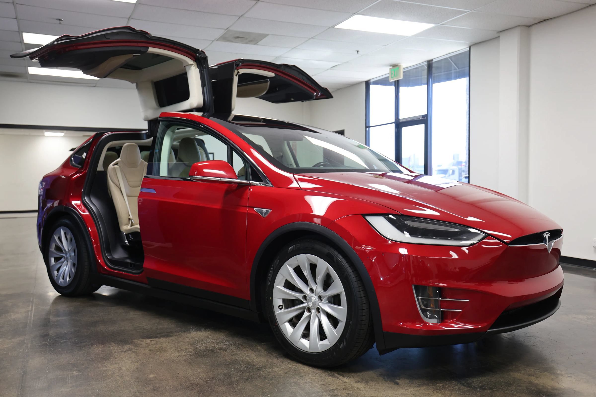 Used 2016 Tesla Model X 90D AWD/4WD image 19