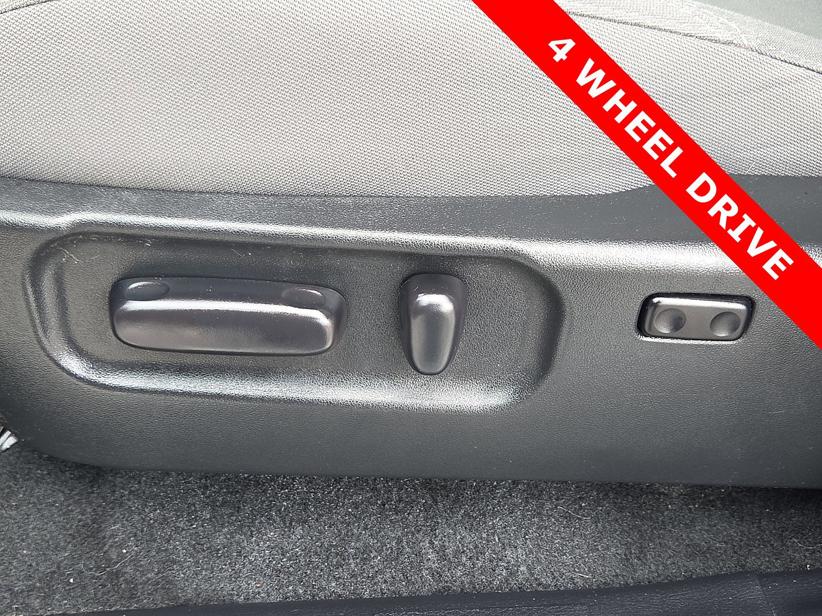 Used 2023 Toyota Tacoma SR5 w/ Technology Package image 14