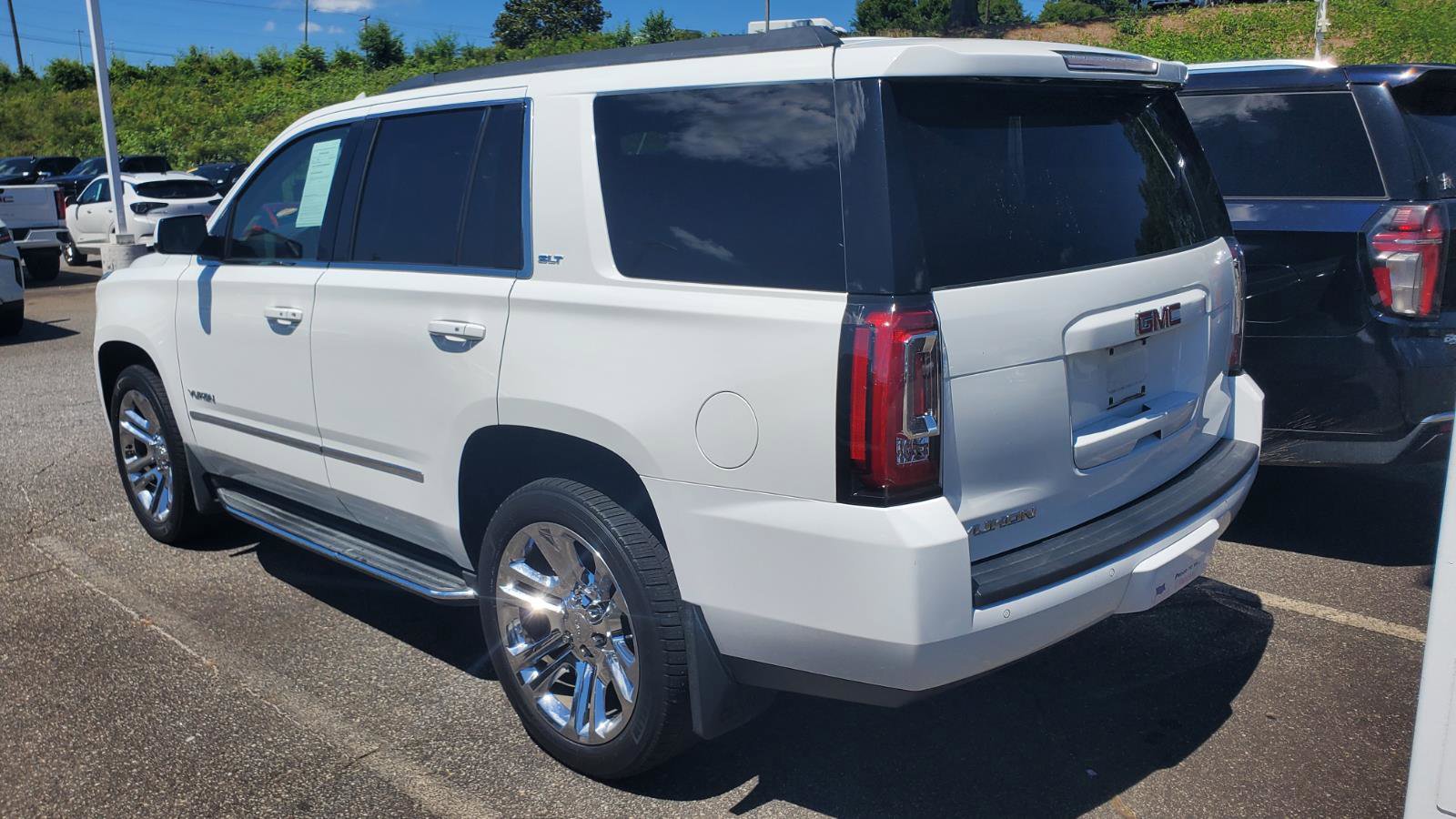 Used 2017 GMC Yukon SLT w/ Premium Edition RWD image 8