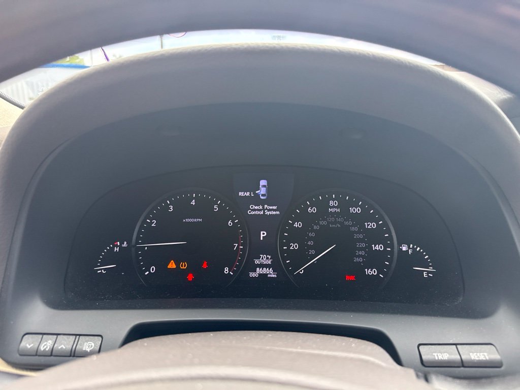 Used 2014 Lexus LS 460 w/ Comfort Package RWD image 17