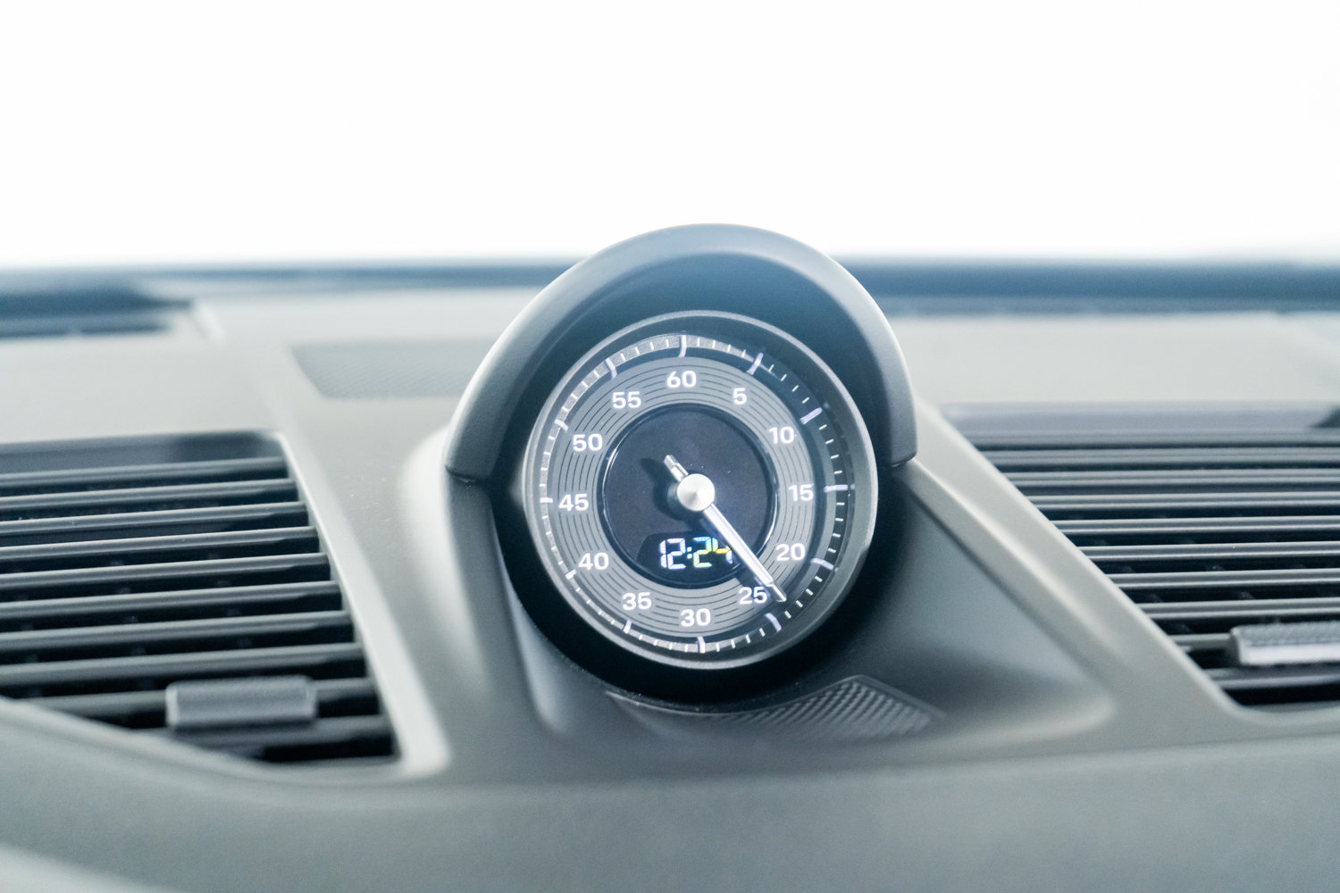 Used 2020 Porsche 911 Carrera S w/ Sport Chrono Package image 46