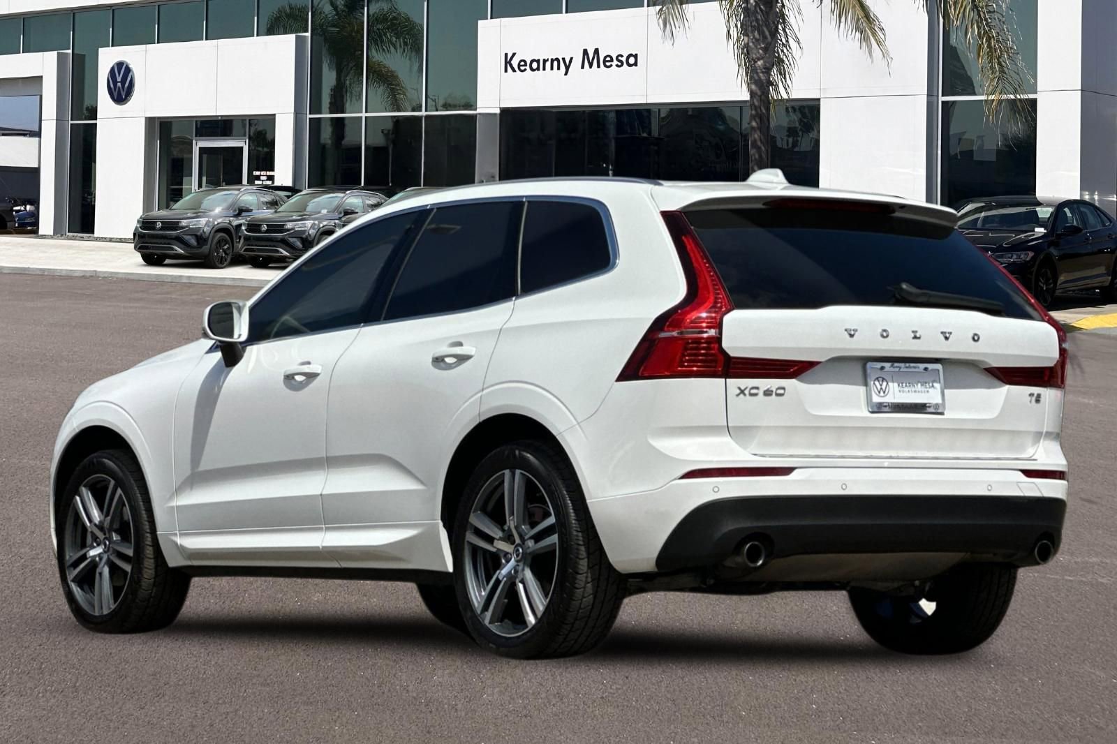Used 2020 Volvo XC60 T5 Momentum w/ Protection Package Premier FWD image 6