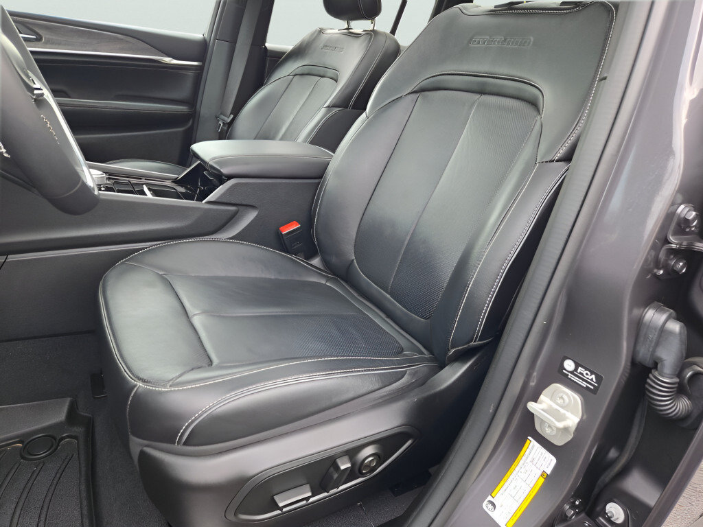 Certified 2023 Jeep Grand Cherokee Overland AWD/4WD image 30