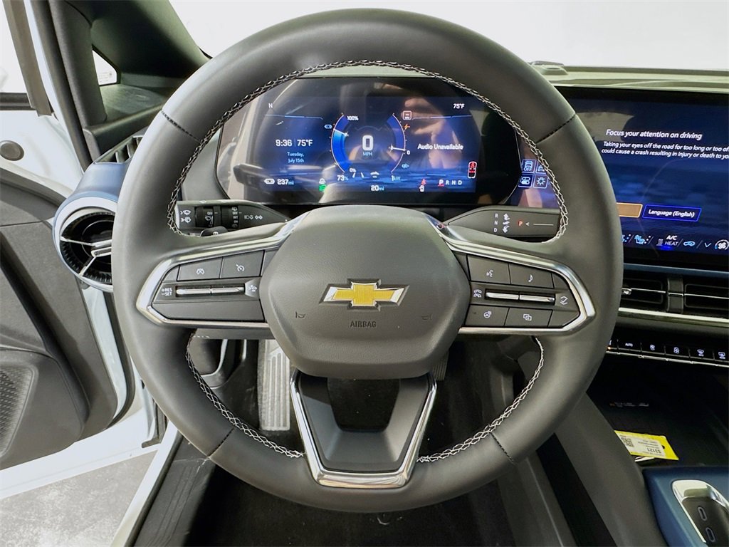 New 2025 Chevrolet Equinox EV LT w/ Convenience Package II image 6