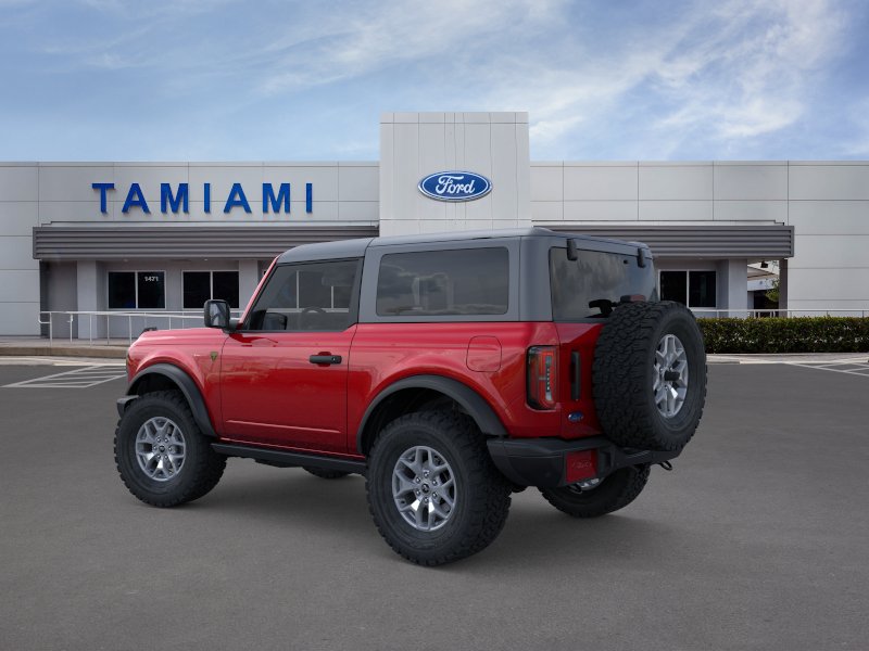Used 2025 Ford Bronco Badlands AWD/4WD image 4