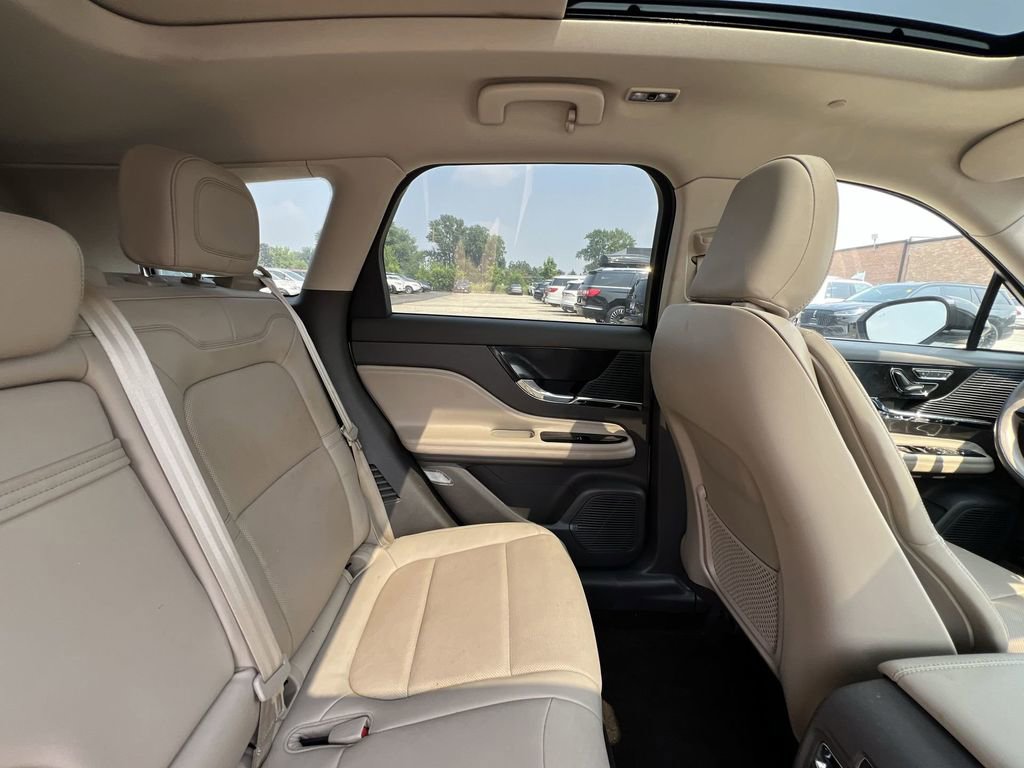 Used 2022 Lincoln Corsair Reserve w/ Elements Package image 14