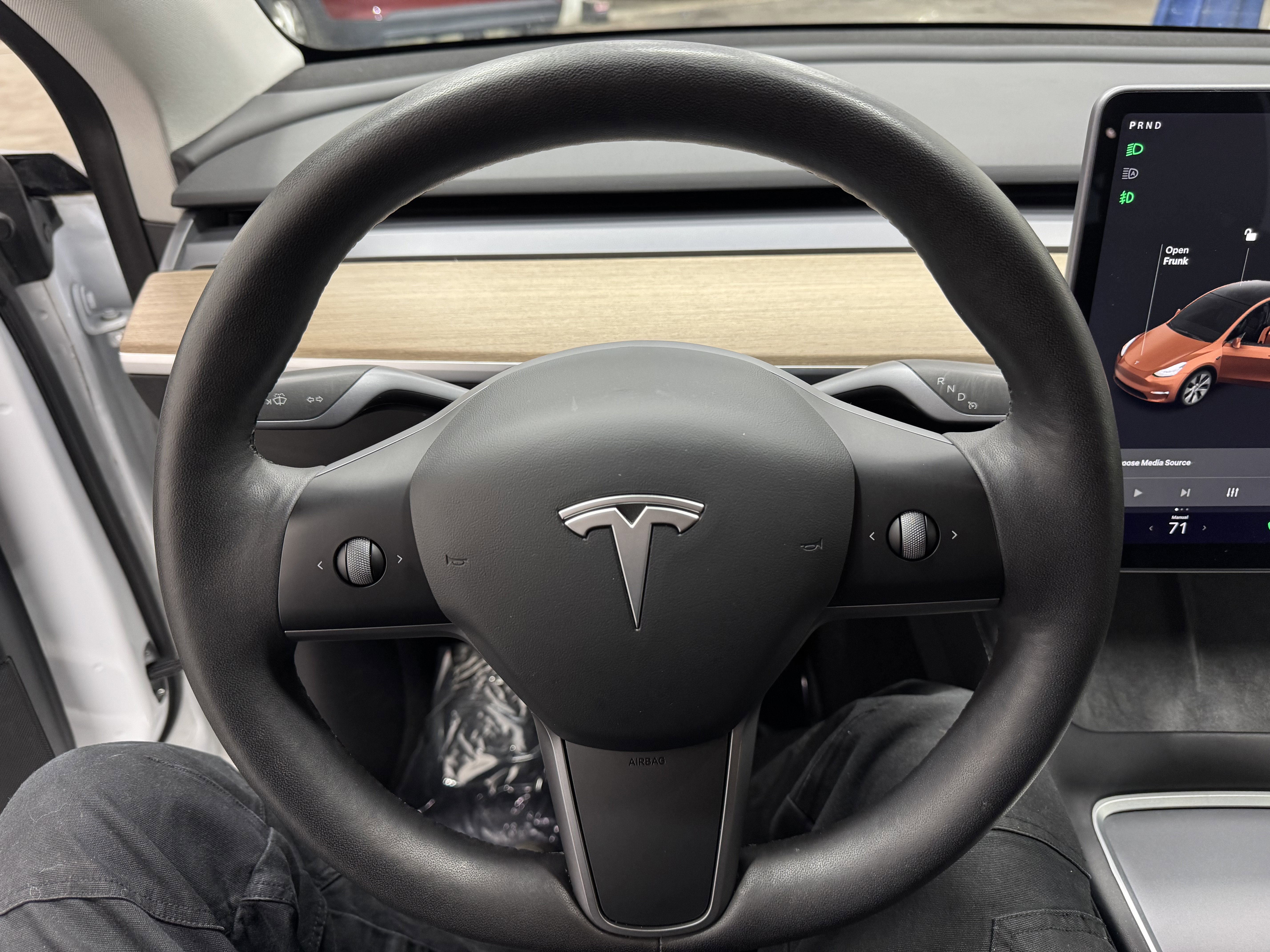 Used 2021 Tesla Model Y Long Range image 19