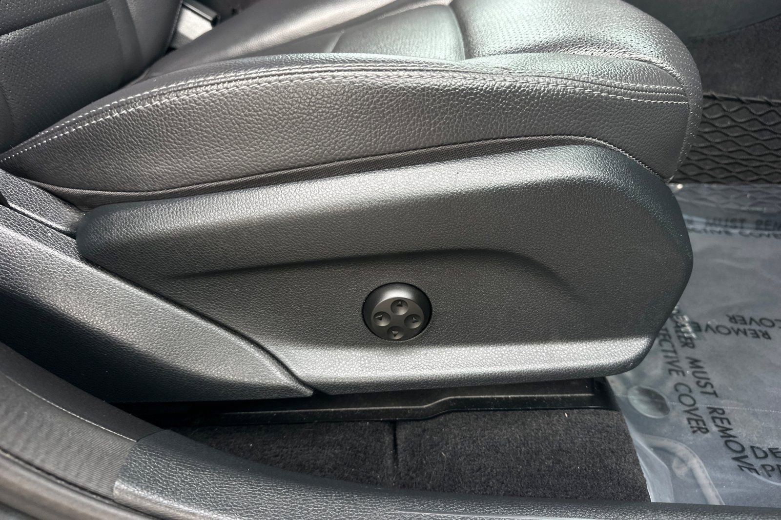 Used 2020 Mercedes-Benz GLC 300 4MATIC image 23