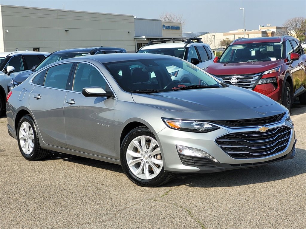 Used 2024 Chevrolet Malibu LT image 2