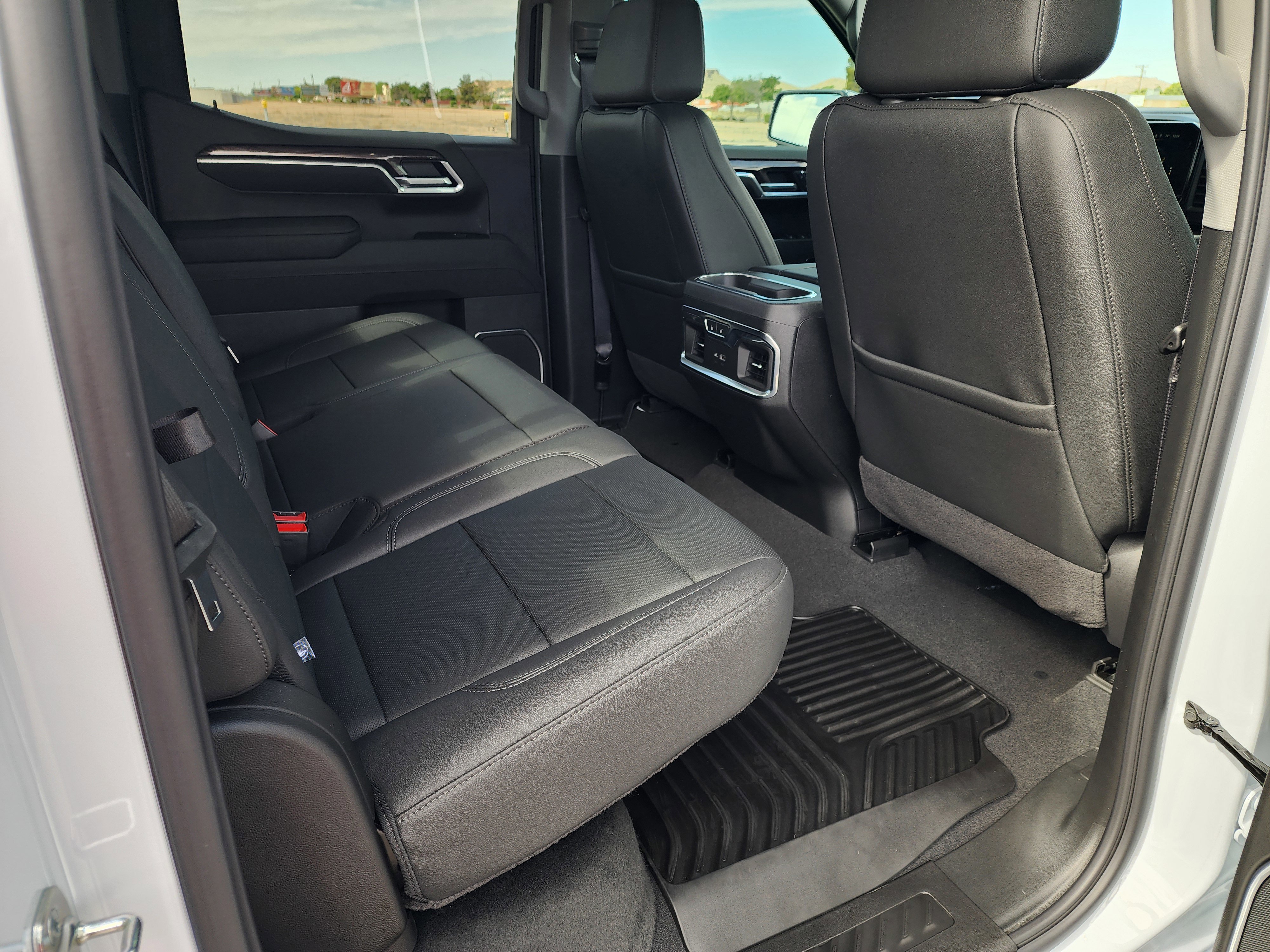 Used 2026 Chevrolet Silverado 1500 LTZ w/ LTZ Premium Package image 17