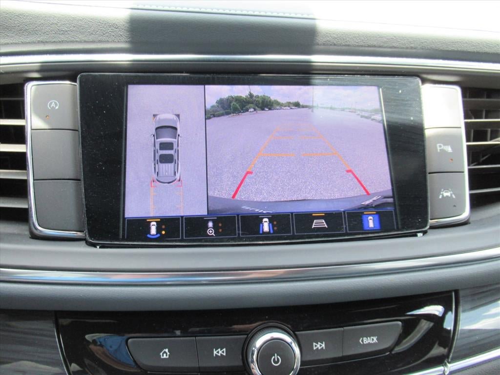 Used 2024 Buick Enclave Essence w/ Technology Package FWD image 26