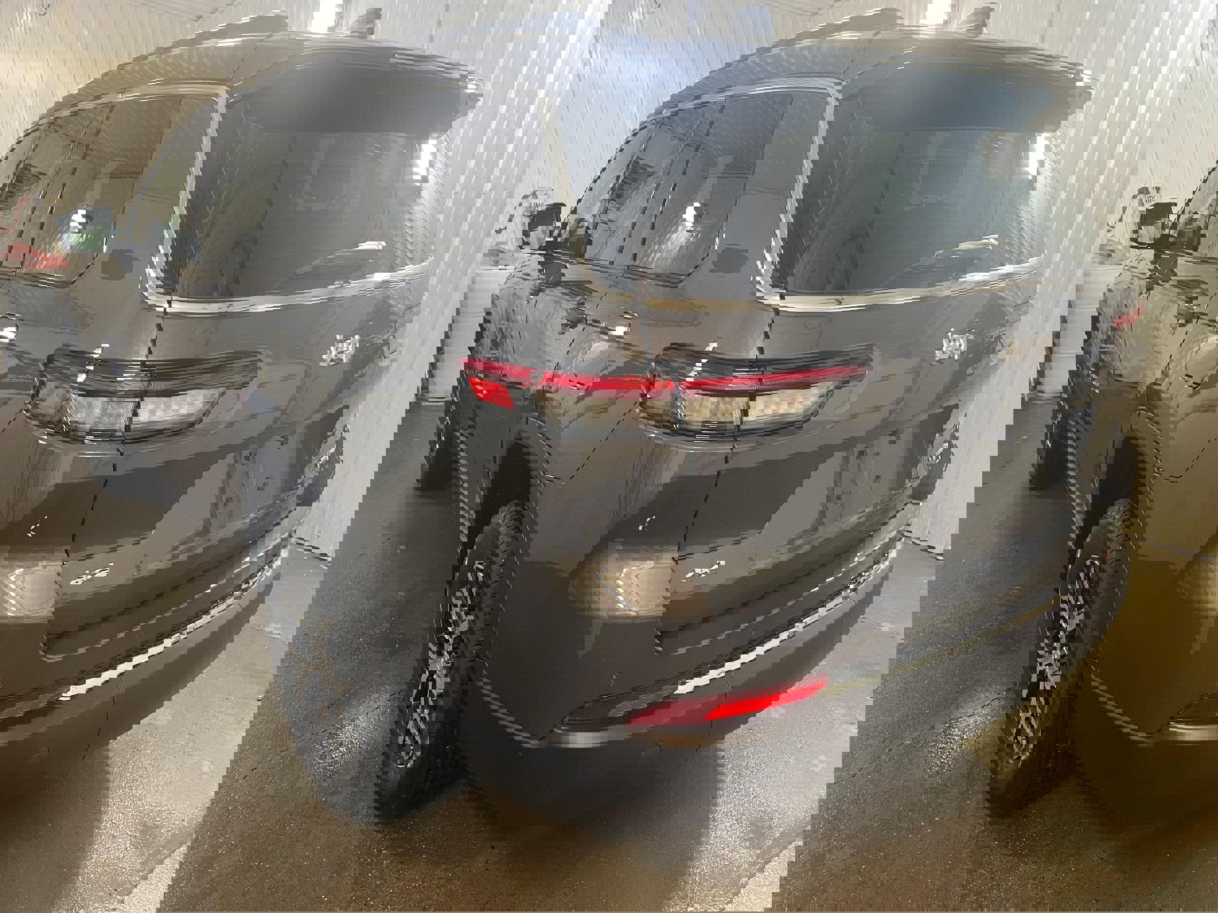 New 2025 Jeep Grand Cherokee L Limited image 5