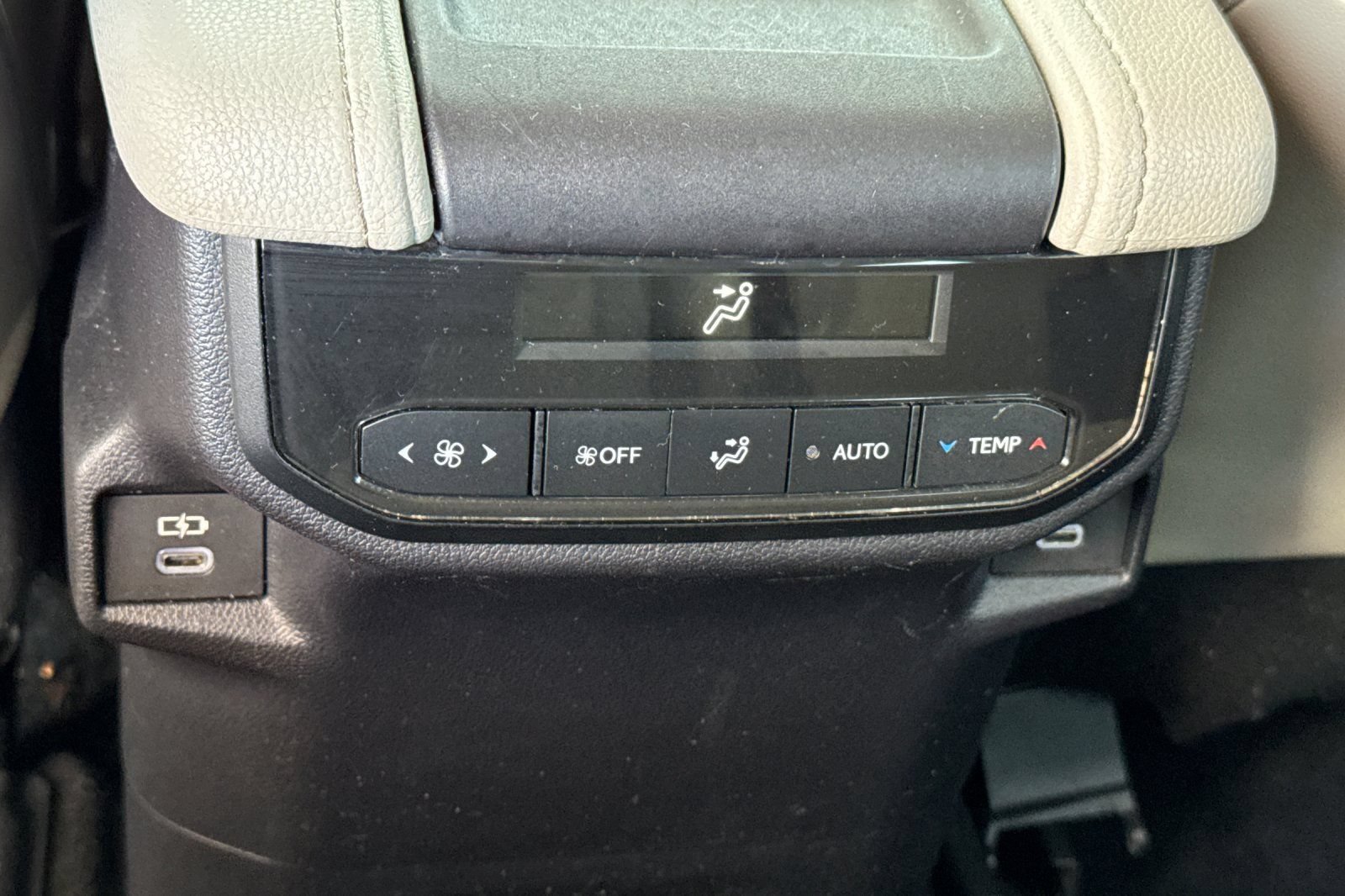 Certified 2024 Toyota Grand Highlander AWD image 16
