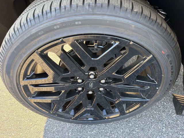 New 2027 Ford Expedition Max Platinum w/ Stealth Performance Package AWD/4WD image 38