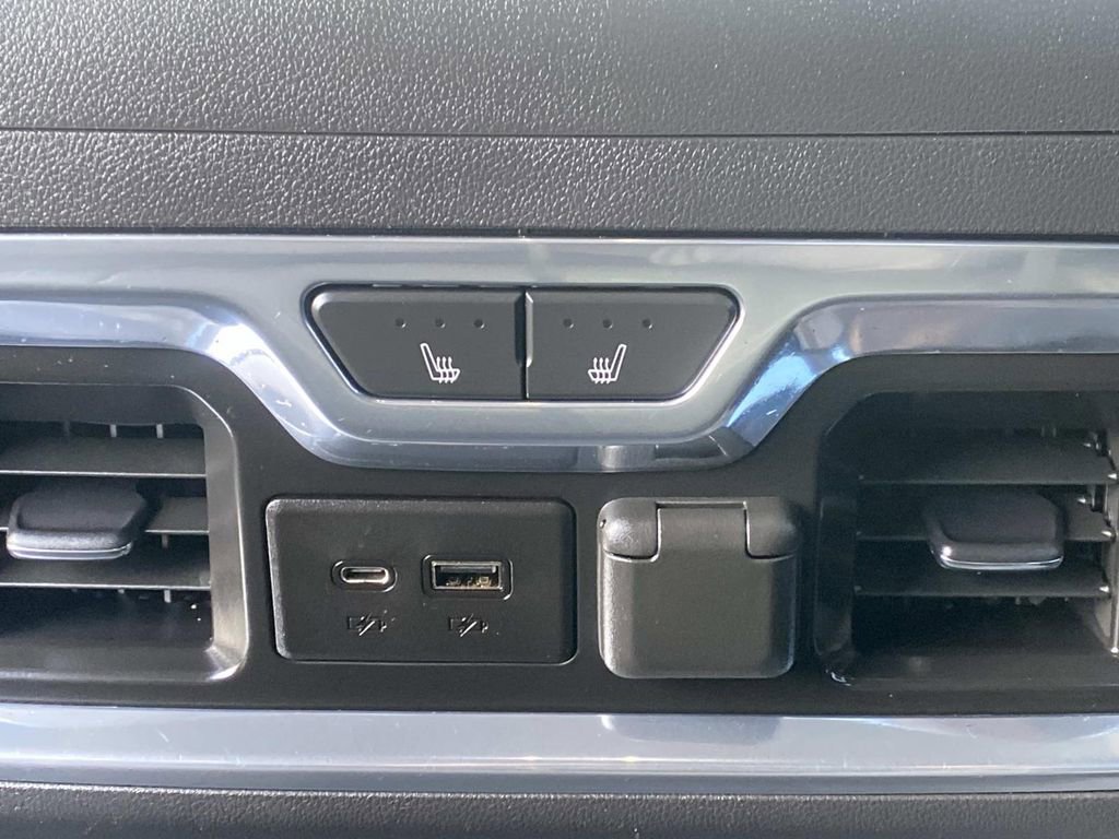 Used 2019 Chevrolet Silverado 1500 LTZ image 22