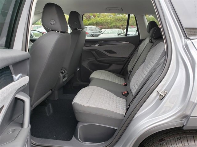 New 2025 Volkswagen Tiguan S image 7